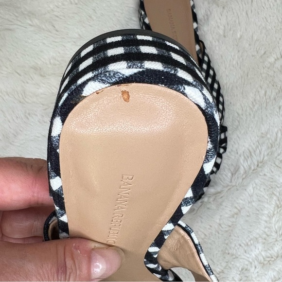 NWOT Banana Republic women’s Gingham Check Slide size 6 perfect for any occasion - Picture 7 of 8